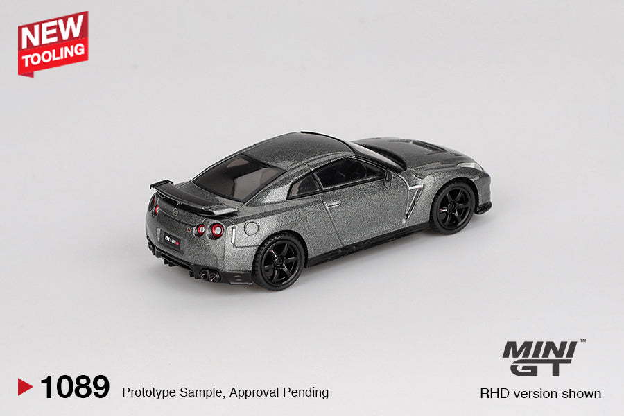*Pre-Order* Mini GT No.1089 Nissan GT-R 2013 Dark Metal Gray (NISMO R35 CRS Version)