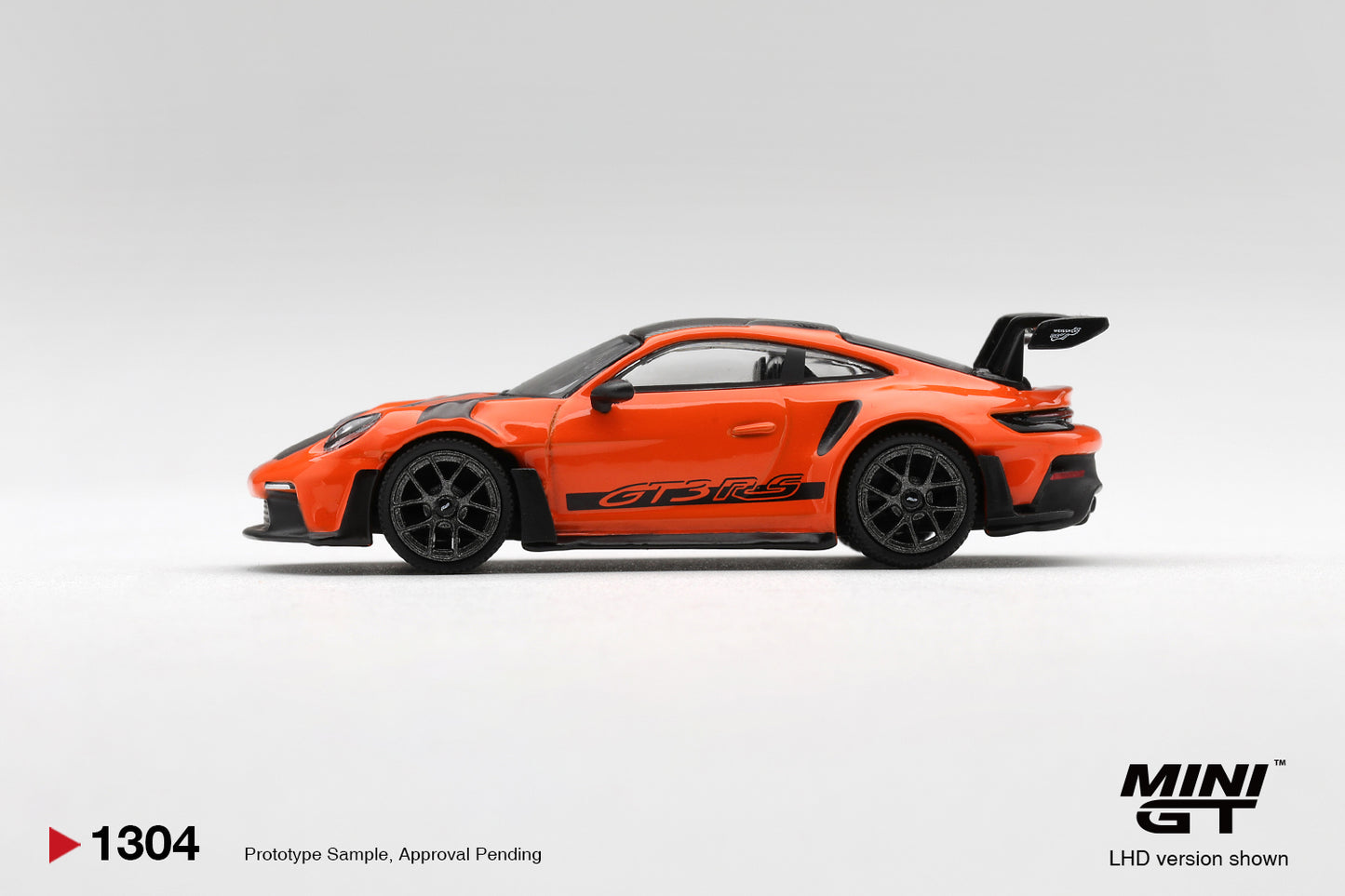 *Pre-Order* Mini GT No.1304 Porsche 911 (992) GT3 RS Weissach Package Gulf Orange