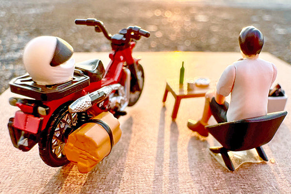 *Pre-Order* Tomytec DioColle 64 #Carsnap No.30a Solo Camping (with Honda CT125 Hunter Cub)