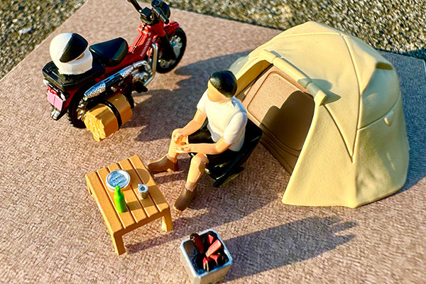 *Pre-Order* Tomytec DioColle 64 #Carsnap No.30a Solo Camping (with Honda CT125 Hunter Cub)