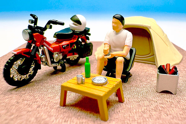 *Pre-Order* Tomytec DioColle 64 #Carsnap No.30a Solo Camping (with Honda CT125 Hunter Cub)