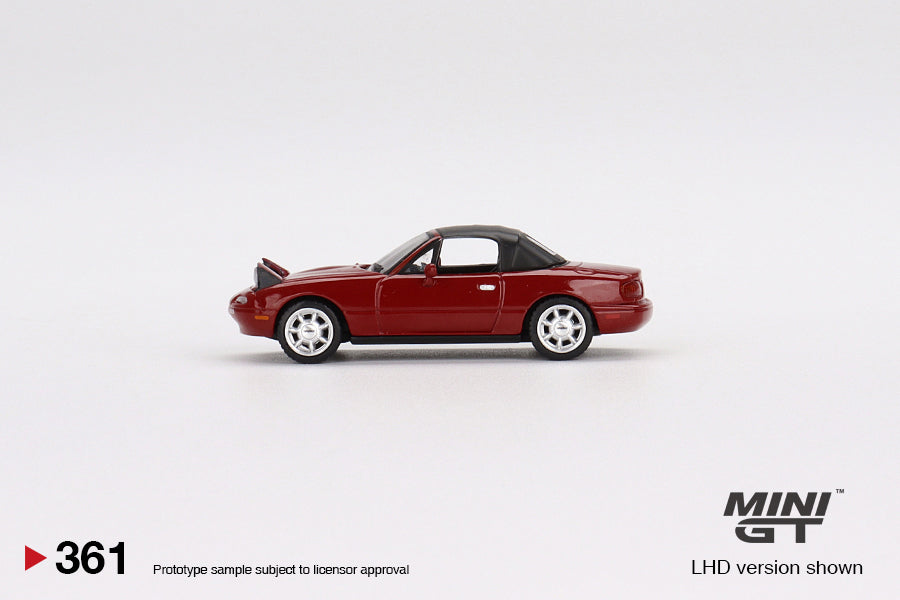Mini GT No.361 Mazda Miata MX-5 (NA) Classic Red Headlight Up/Soft Top