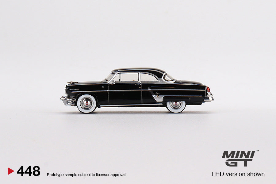 Mini GT No.448 Lincoln Capri Black