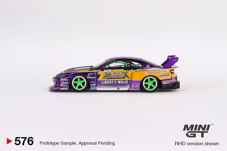 Mini GT No.576 LB-Super Silhouette Nissan S15 SILVIA #555 2022 Formula Drift Japan