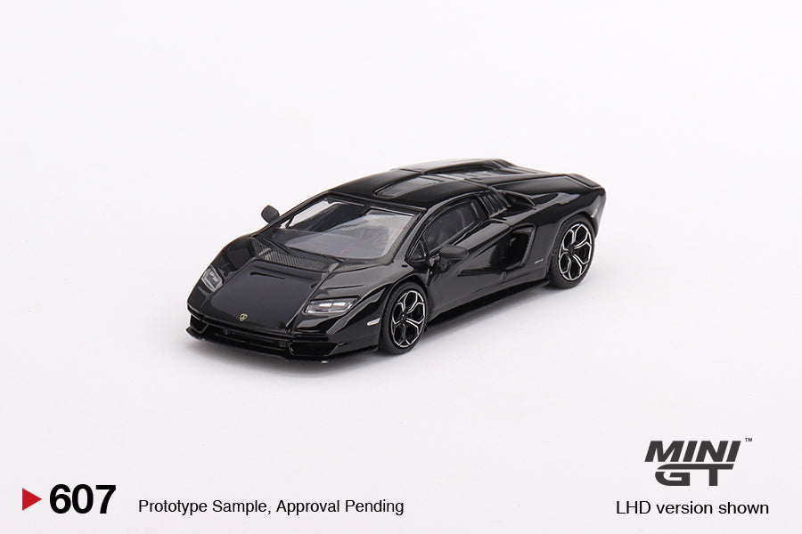 Mini GT No.607 Lamborghini Countach LPI 800-4 Nero Maia