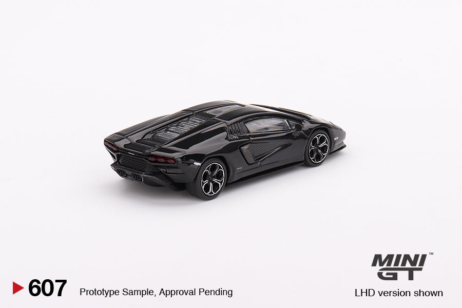 Mini GT No.607 Lamborghini Countach LPI 800-4 Nero Maia