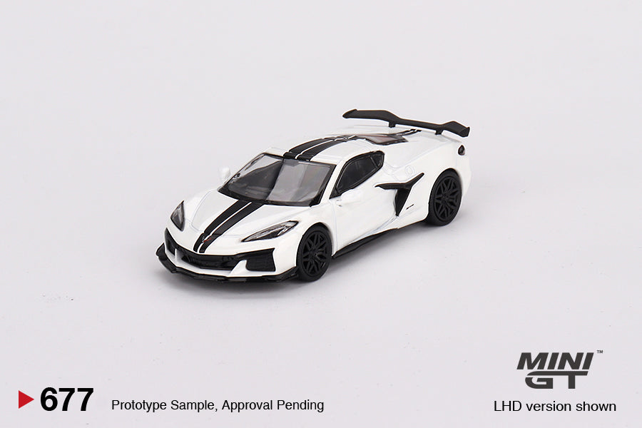Mini GT No.677 Chevrolet Corvette Z06 2023 Arctic White