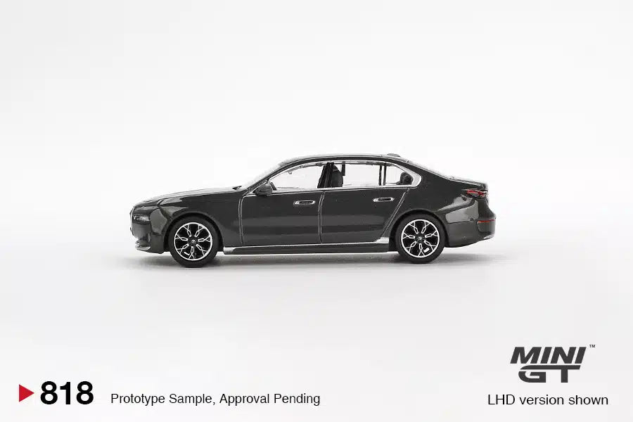 Mini GT No.818 BMW i7 xDrive60 Dravit Grey