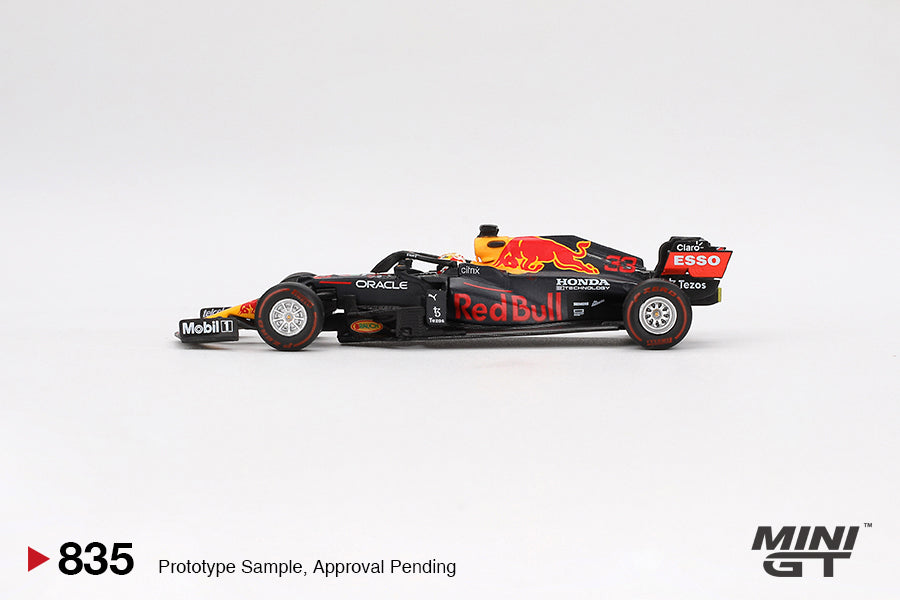 Mini GT No.835 Red Bull RB16B #33 2021 Abu Dhabi Grand Prix Winner Max Verstappen