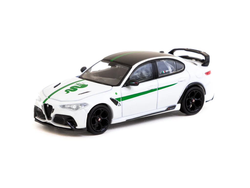 Tarmac Works Alfa Romeo Giulia GTAm White / Green - Lamley Special Edition