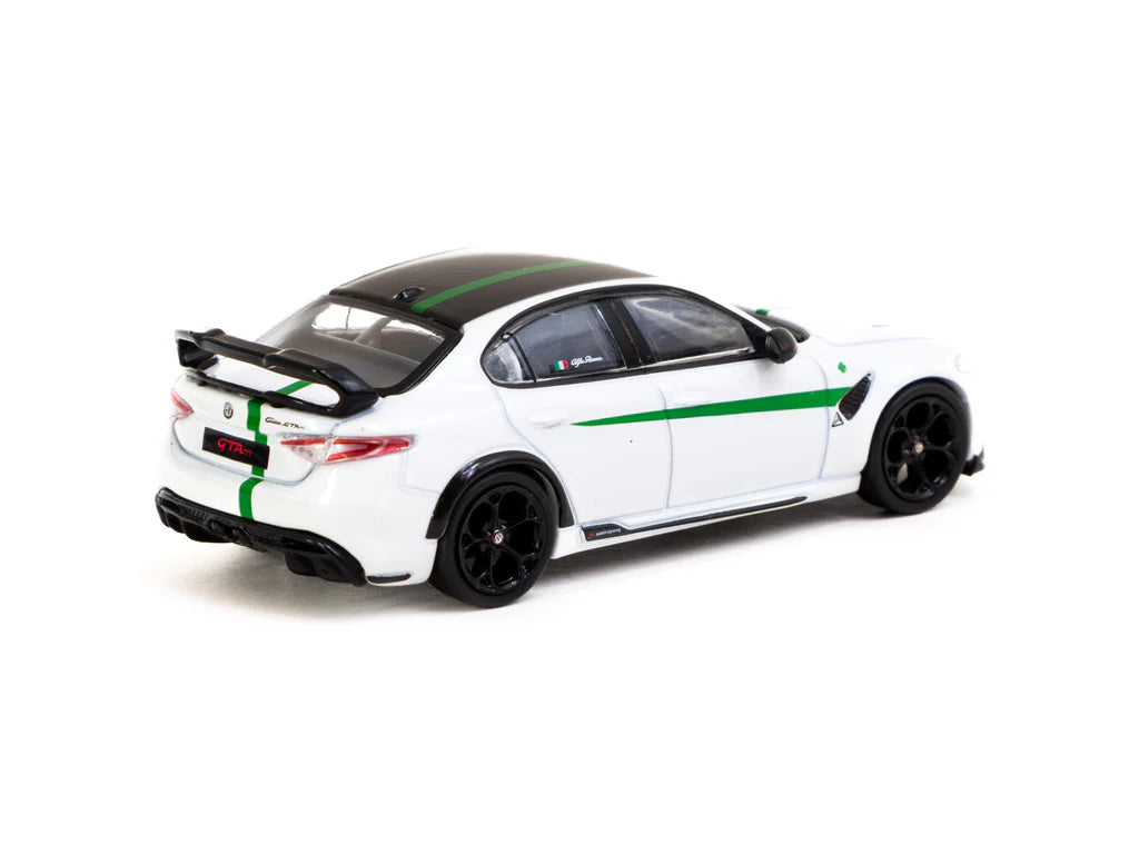Tarmac Works Alfa Romeo Giulia GTAm White / Green - Lamley Special Edition
