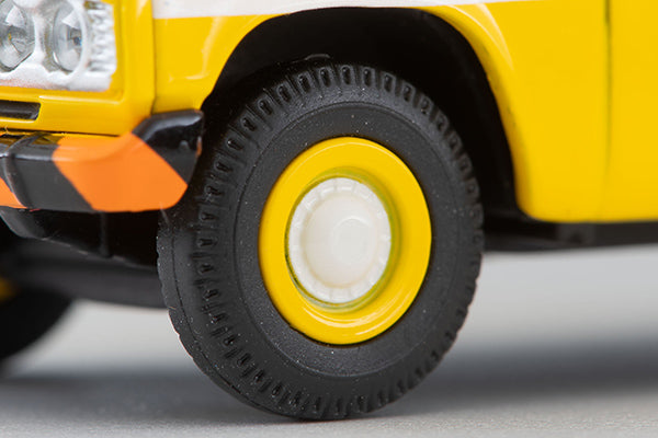 Tomytec Tomica Limited Vintage LV-188b Toyota Stout Tow Truck (Yellow)