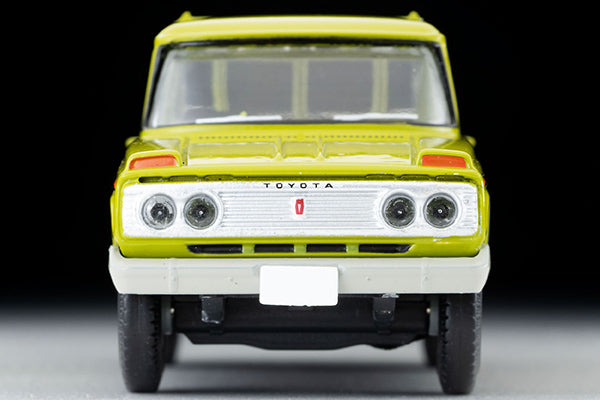 Tomytec Tomica Limited Vintage LV-189c Toyota Stout (Green) with figures