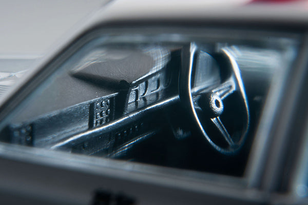 Tomytec Tomica Limited Vintage Neo LV-N26b Mazda Luce Legato 4-Door Sedan Patrol Car (Metropolitan Police Department)