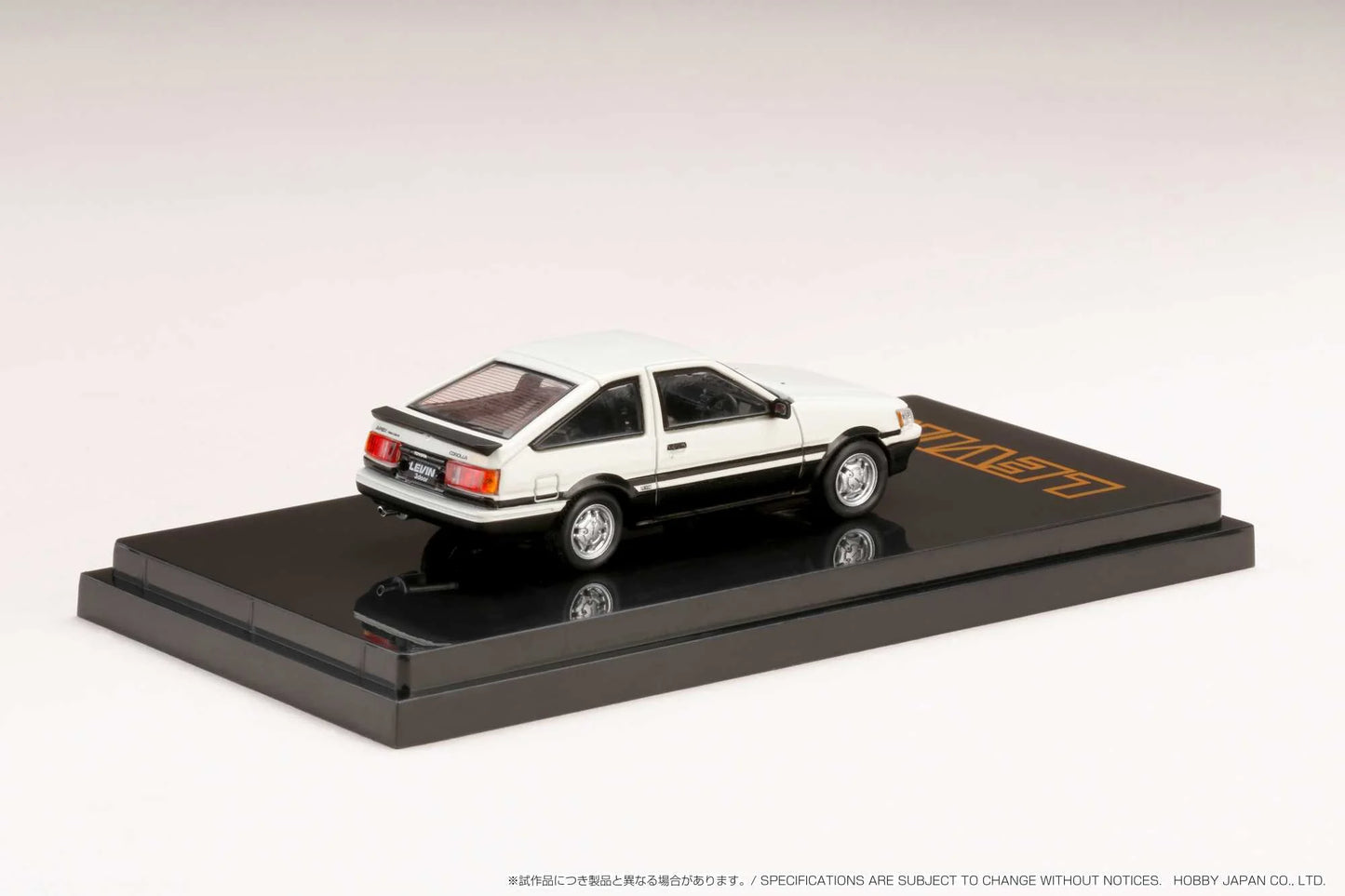 Hobby Japan Toyota COROLLA LEVIN AE86 3 Door GT APEX 1983 - White / Black 2 Tone