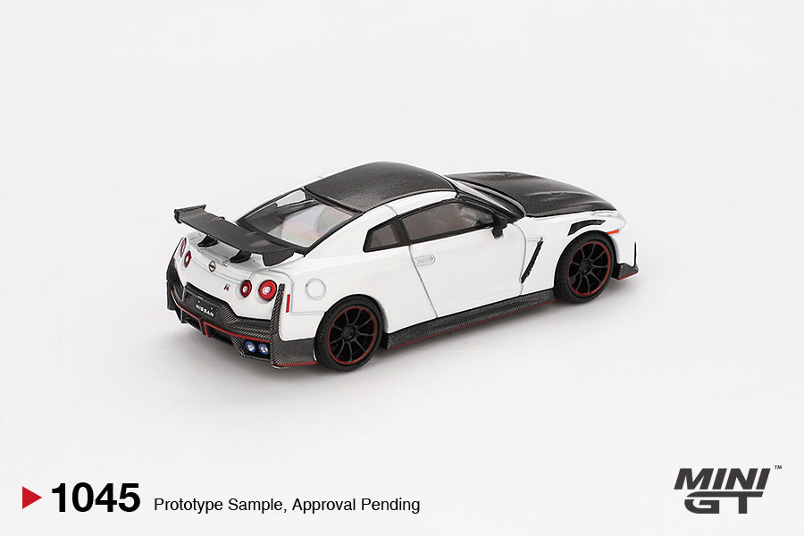 *Pre-Order* Mini GT No.1045 Nissan GT-R Nismo 2024 Brilliant White Pearl