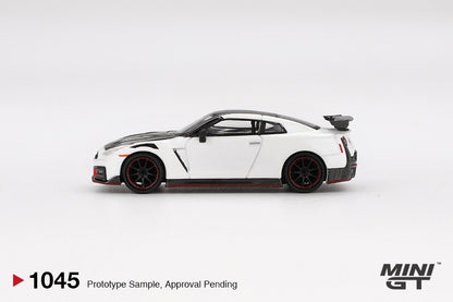 *Pre-Order* Mini GT No.1045 Nissan GT-R Nismo 2024 Brilliant White Pearl