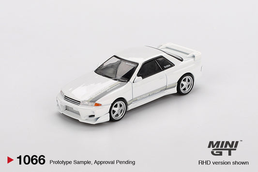 *Pre-Order* Mini GT No.1066 Nissan Skyline GT-R (R32) VeilSide Combat C-I White
