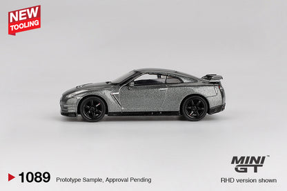 *Pre-Order* Mini GT No.1089 Nissan GT-R 2013 Dark Metal Gray (NISMO R35 CRS Version)