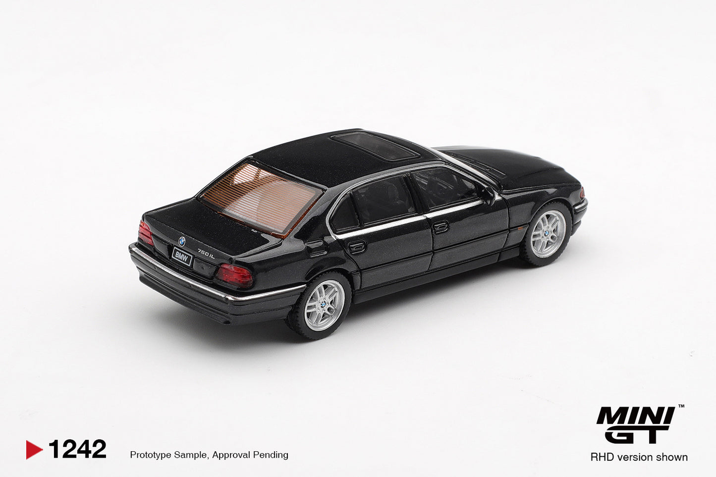 *Pre-Order* Mini GT No.1242 BMW 750IL Black Sapphire