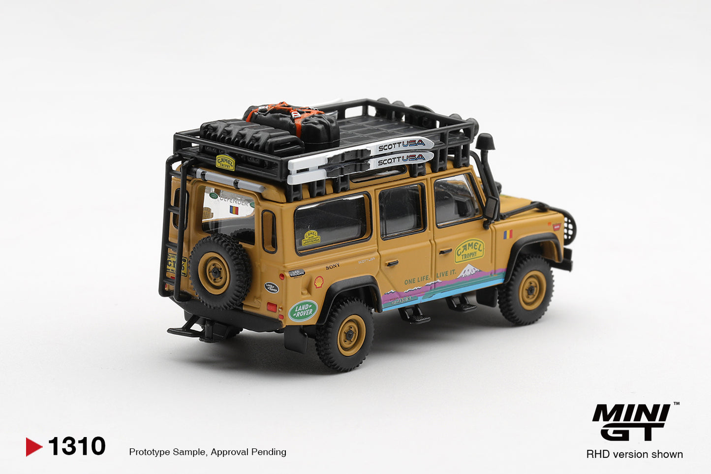 *Pre-Order* Mini GT No.1310 Land Rover Defender 110 1998 Camel Trophy Tierra del Fuego CT.36 Romania