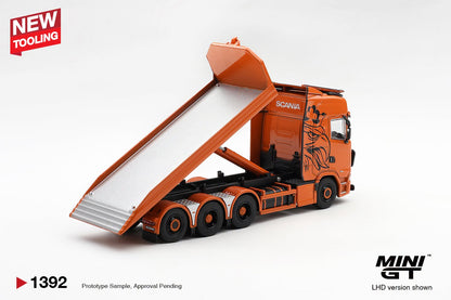 *Pre-Order* Mini GT No.1392 Scania 770S B8x4NA Hooklift Flatbed Orange