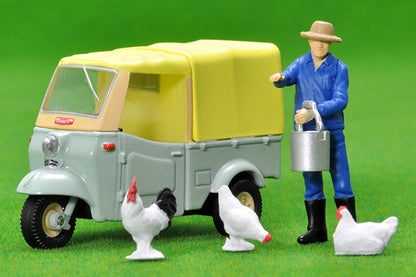Tomytec Tomica Limited Vintage LV-143d Daihatsu Midget (Yellow Green/Beige) with Figure