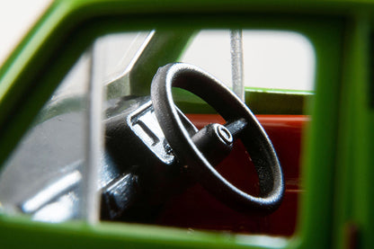 Tomytec Tomica Limited Vintage Neo LV-N15c Honda TN-V Super Deluxe (Green) with Figures