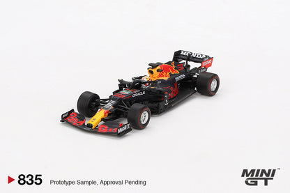 *Pre-Order* Mini GT No.835 Red Bull RB16B #33 Max Verstappen 2021 Abu Dhabi Grand Prix Winner