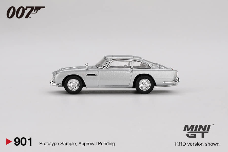 Mini GT No.901 Aston Martin DB5  “Thunderball” - English Blister Packaging