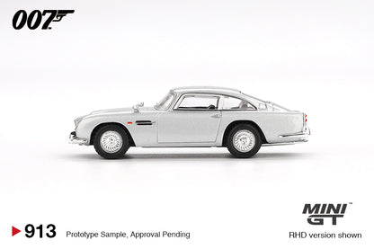 Mini GT No.913 Aston Martin DB5 "Skyfall" - Japanese Blister Packaging