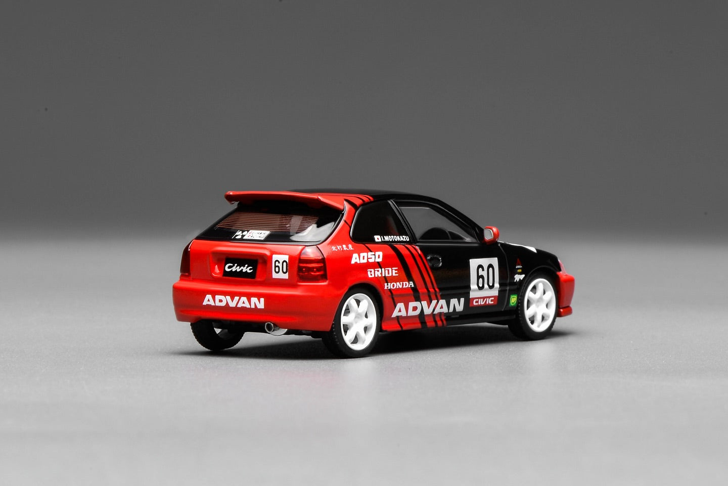 *Pre-Order* MotorHelix Honda Civic TYPE R (EK9) - Advan Livery