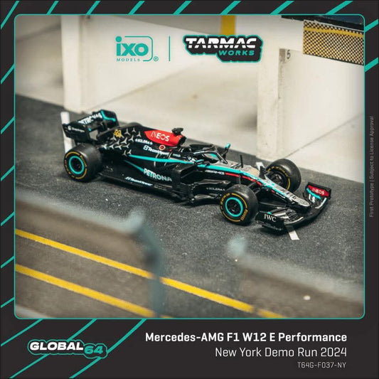 *Pre-Order* Tarmac Works Mercedes-AMG F1 W12 E Performance New York Demo Run 2024  Lewis Hamilton