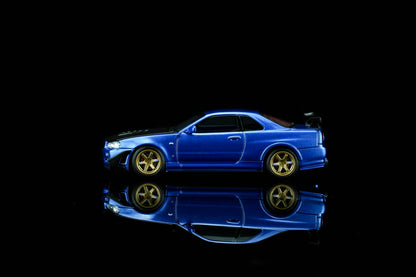 *Pre-Order* MotorHelix M63476 Nissan Skyline GT-R (R34) Customized - Bayside Blue w/ GT Aero Kit