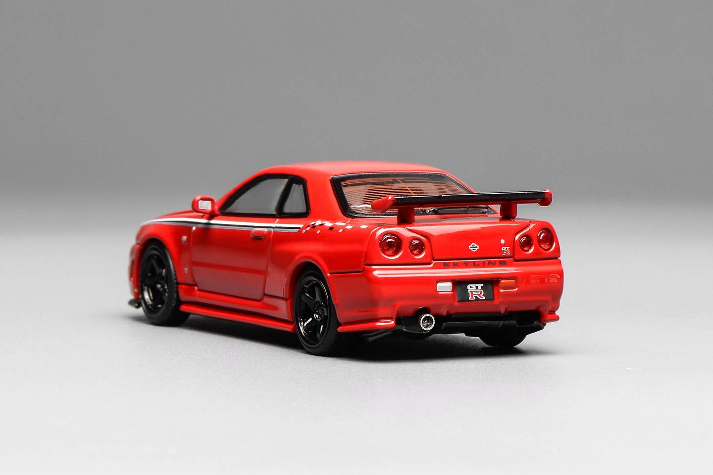 *Pre-Order* MotorHelix Nissan Skyline GT-R (R34) NISMO Customized - Red
