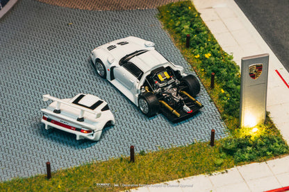 *Pre-Order* Tarmac Works - Porsche 911 GT1 White - Model Car + Trading Cards Combo Set