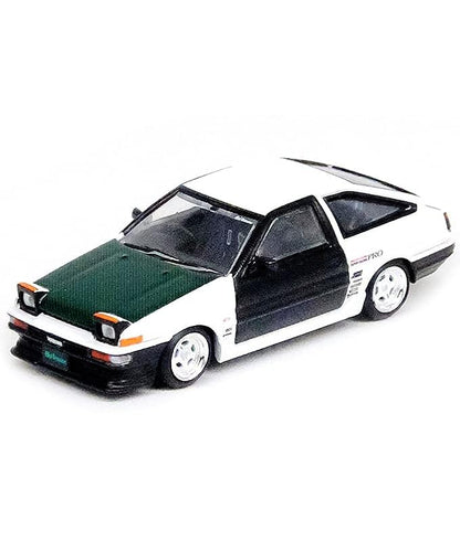 Inno Models Inno64 Toyota Sprinter Trueno AE86 with Carbon Doors